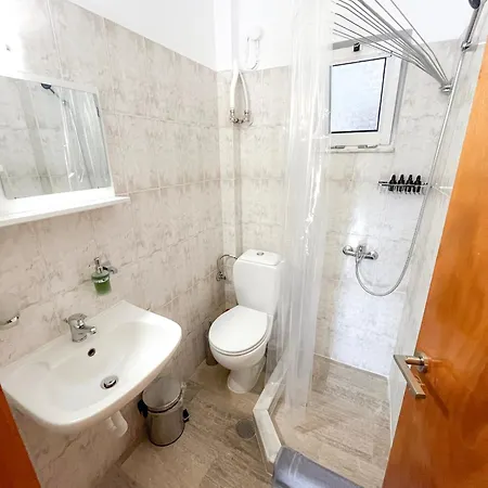 4 Сasa de vacaciones Loutra Oraias Elenis