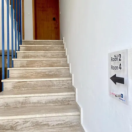 4 * Λουτρά Ωραίας Ελένης